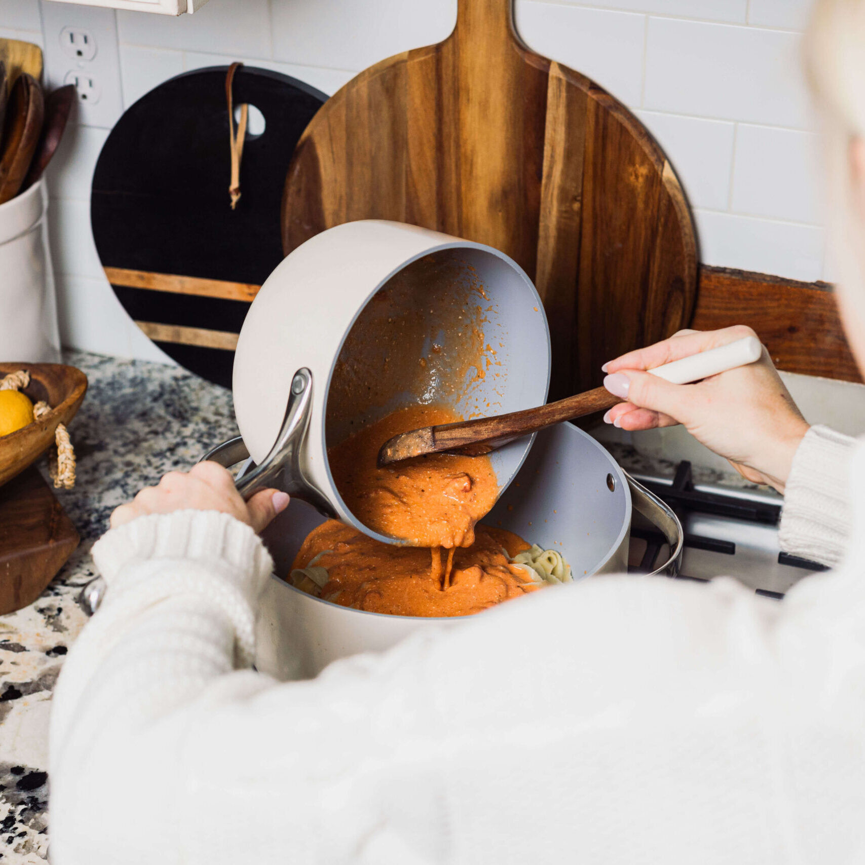 011225_Pasta_Milani_Kitchen_Lifestyle-7779